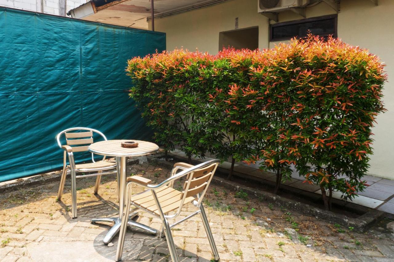 Salihara Kost Hotel Jakarta Ngoại thất bức ảnh