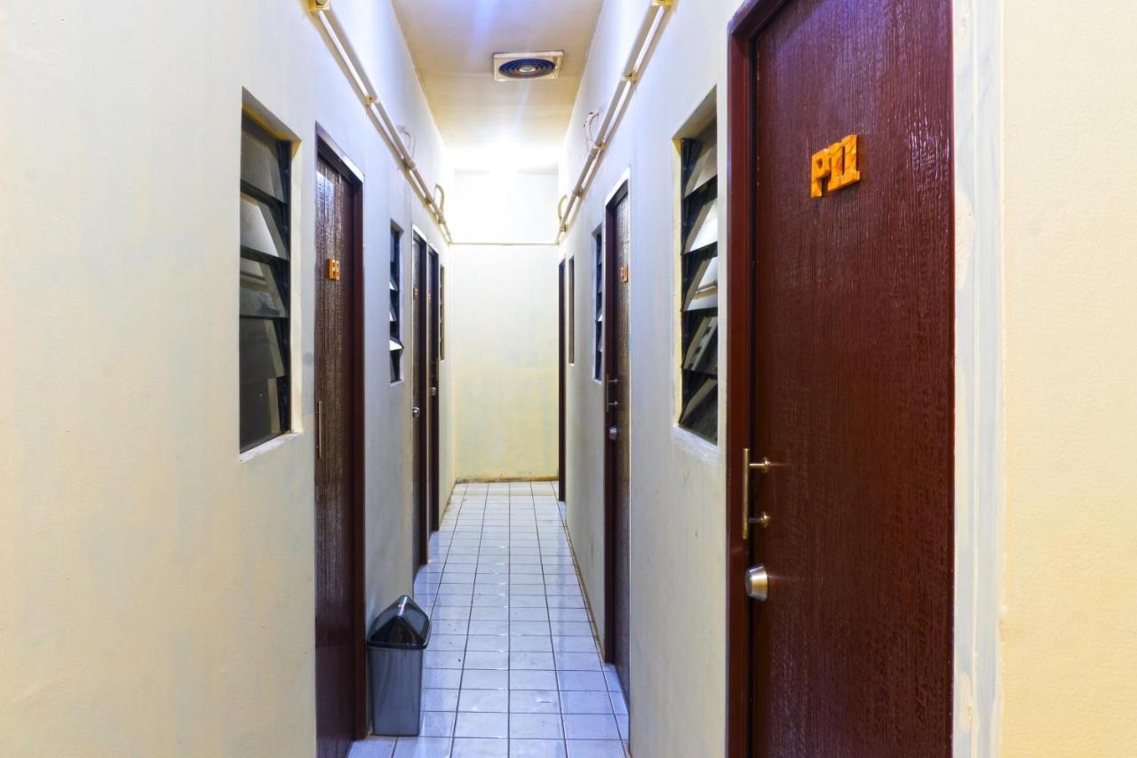 Salihara Kost Hotel Jakarta Ngoại thất bức ảnh