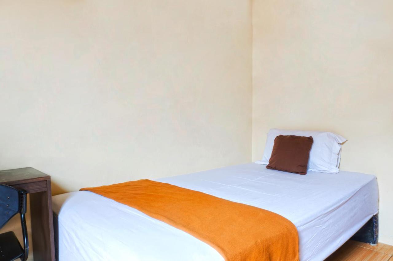 Salihara Kost Hotel Jakarta Ngoại thất bức ảnh