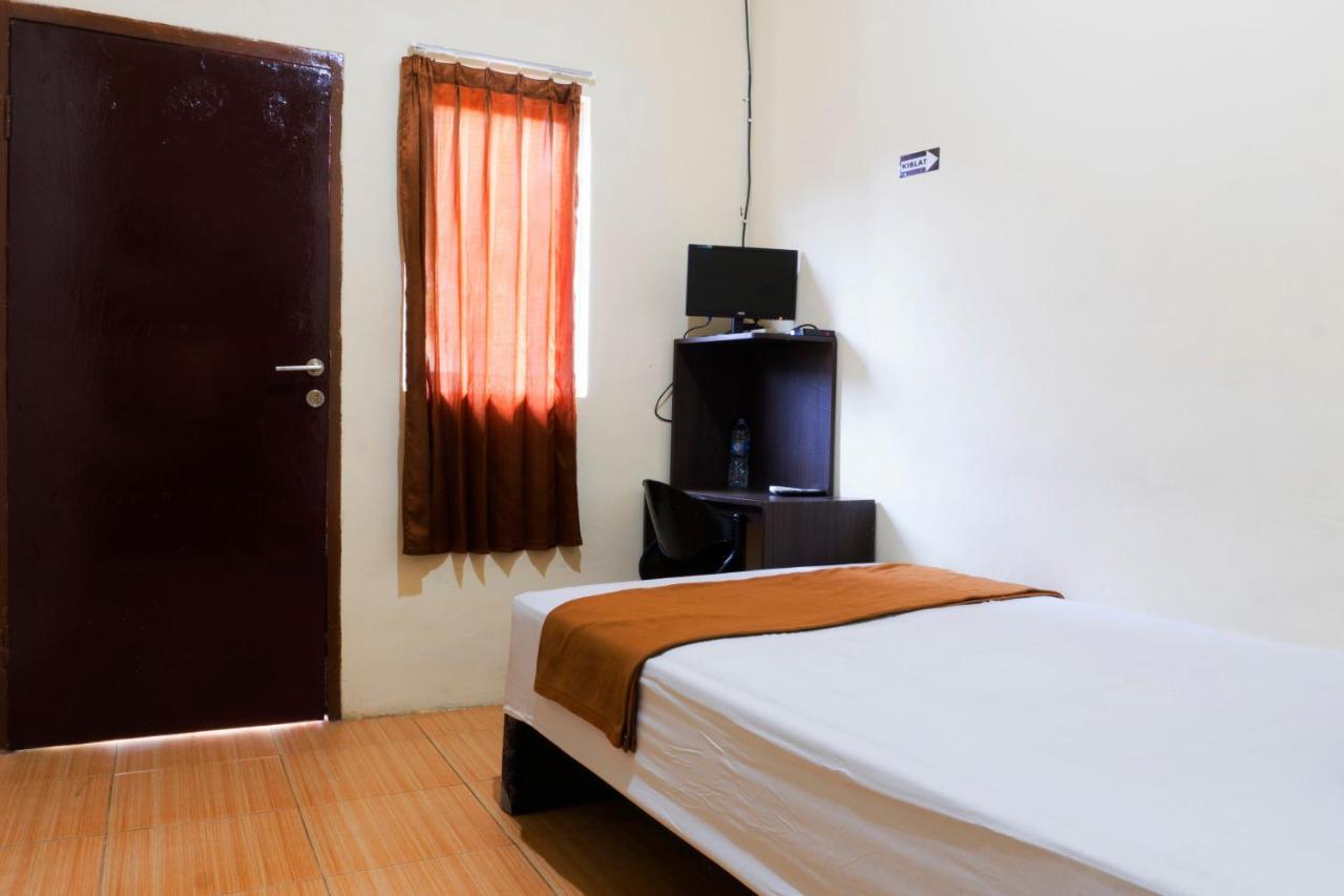 Salihara Kost Hotel Jakarta Ngoại thất bức ảnh
