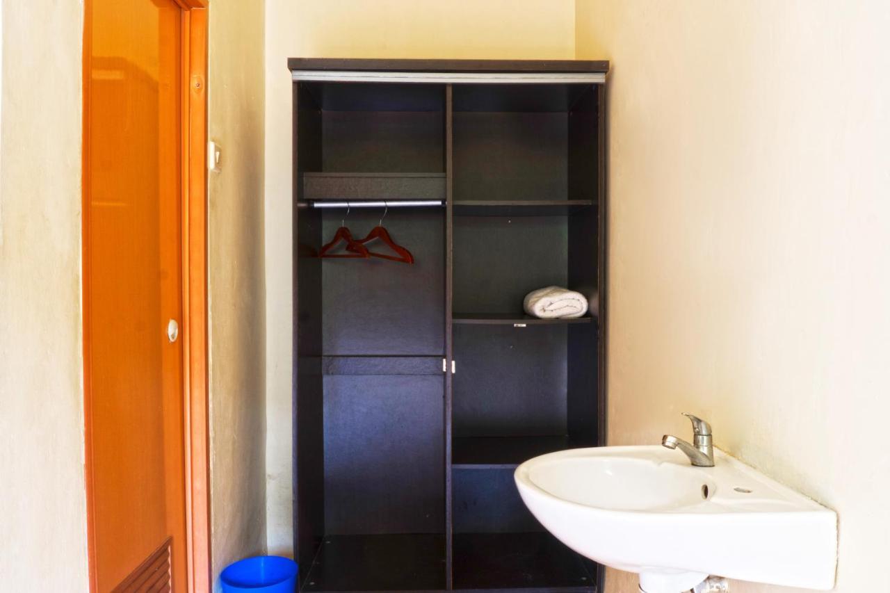 Salihara Kost Hotel Jakarta Ngoại thất bức ảnh