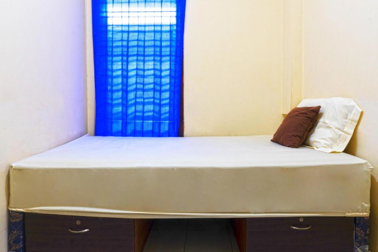 Salihara Kost Hotel Jakarta Ngoại thất bức ảnh